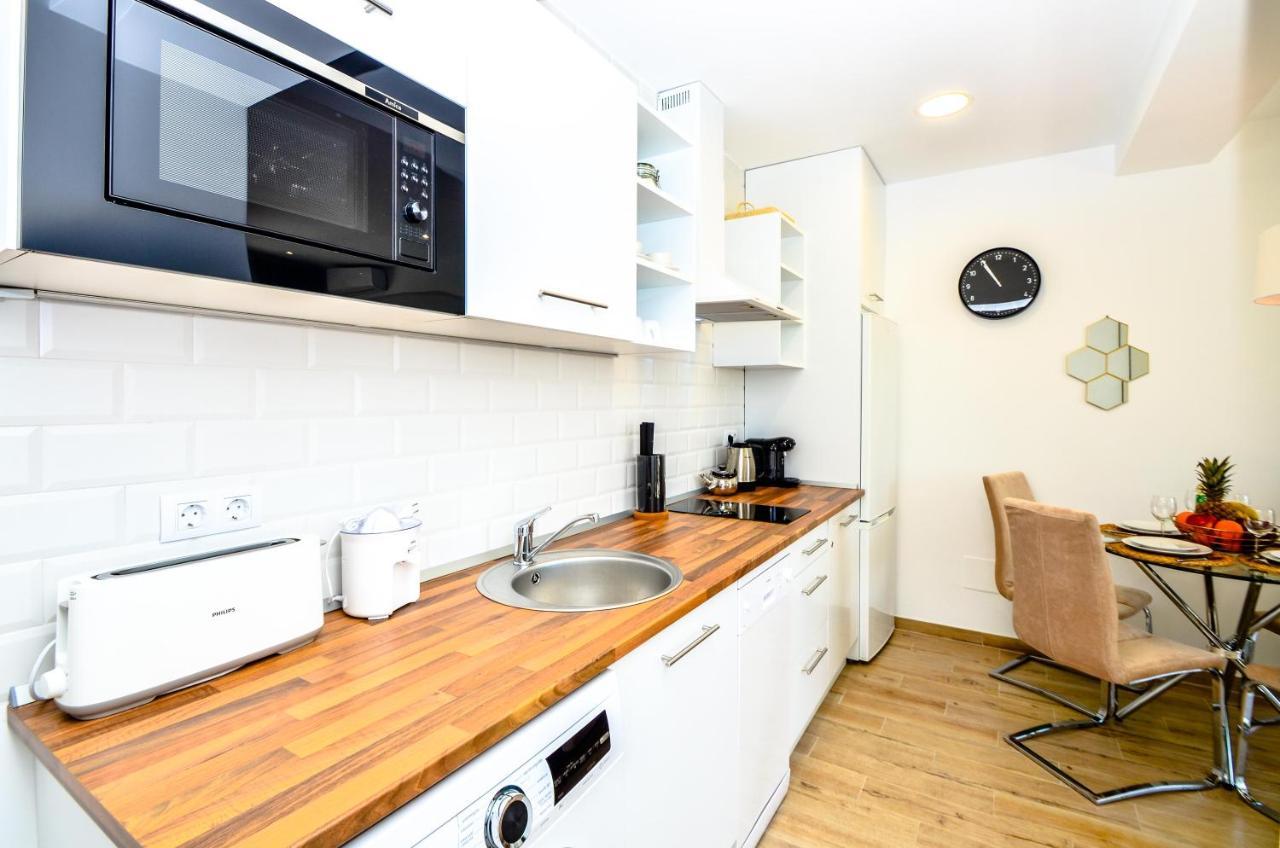 1 Bedroom Apartment Sea View In Center Of Marbella! Luaran gambar